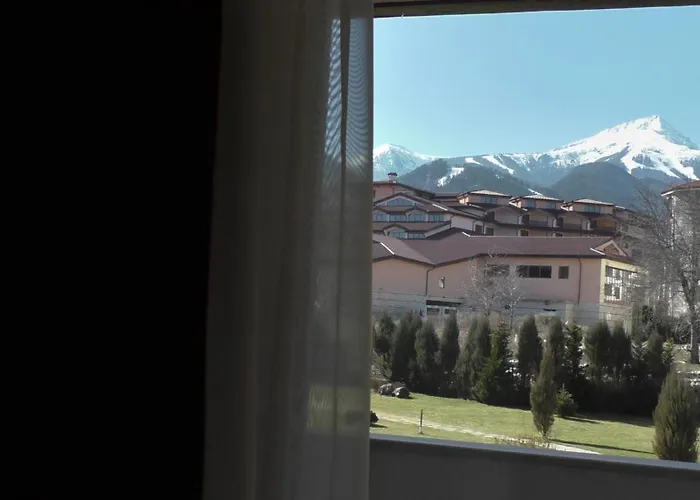 Apartment In Royal Towers *