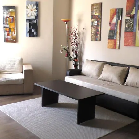 Apartment In Royal Towers *