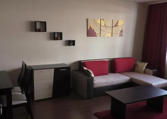 Apartman In Royal Towers